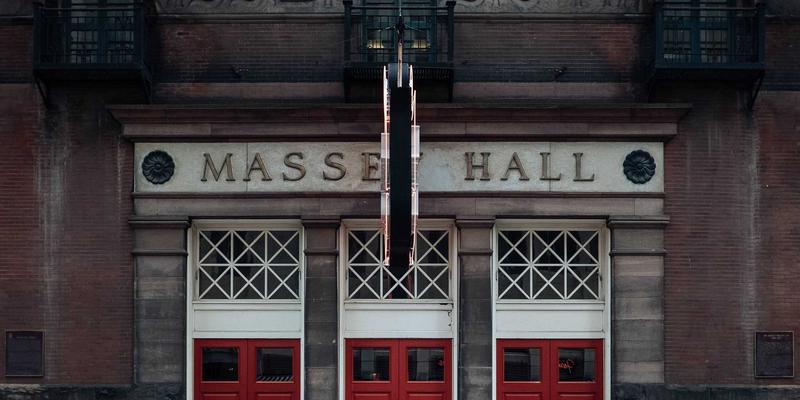 柔性智造新引擎：崇尼特自动化单元与AGV集成的关键部署策略